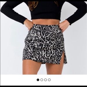 NWT leopard mini skirt